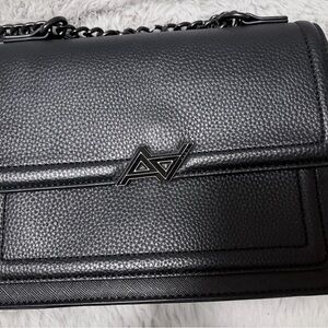 Chic Black Leather Shoulder Bag